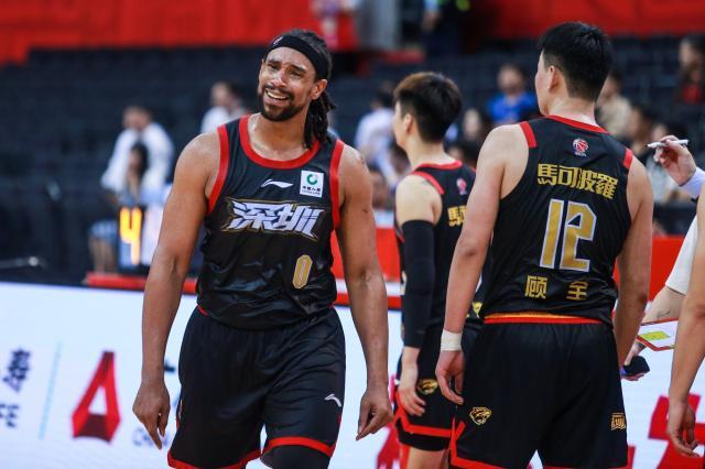 开云体育app-有惊无险！深圳拿下开门红 强势萨林杰令北控无解